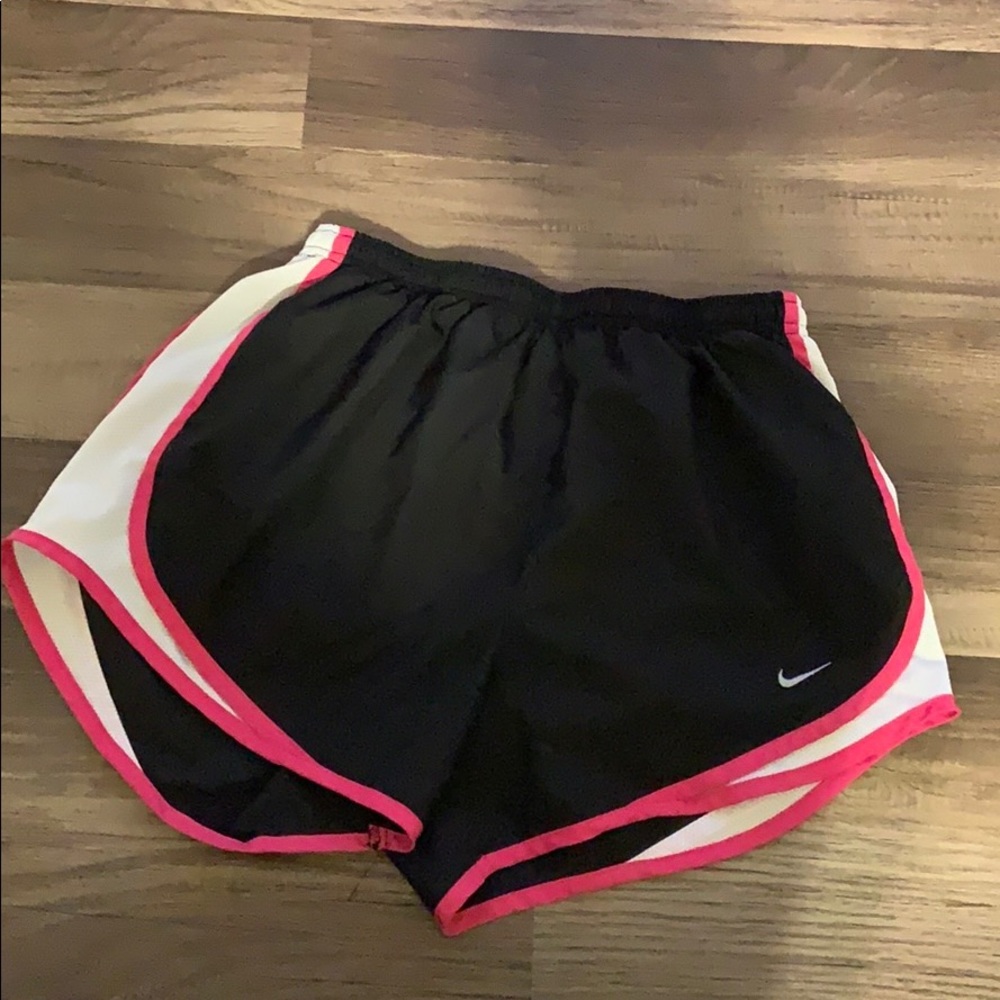 women’s nike shorts